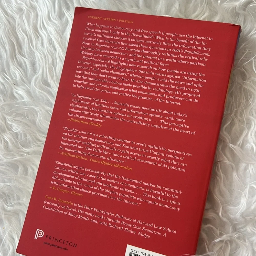 Softcover Book Republic.Com by Cass R. Sunstein Revenge of the Blogs